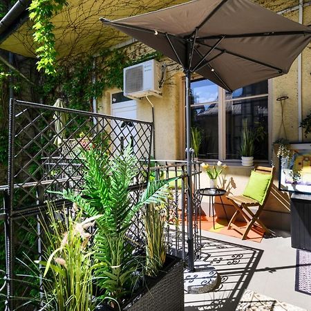 Margaret Apartment By The Danube Budapest Exterior photo